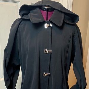 London Fog hooded black trench coat metal clasp closer size Large